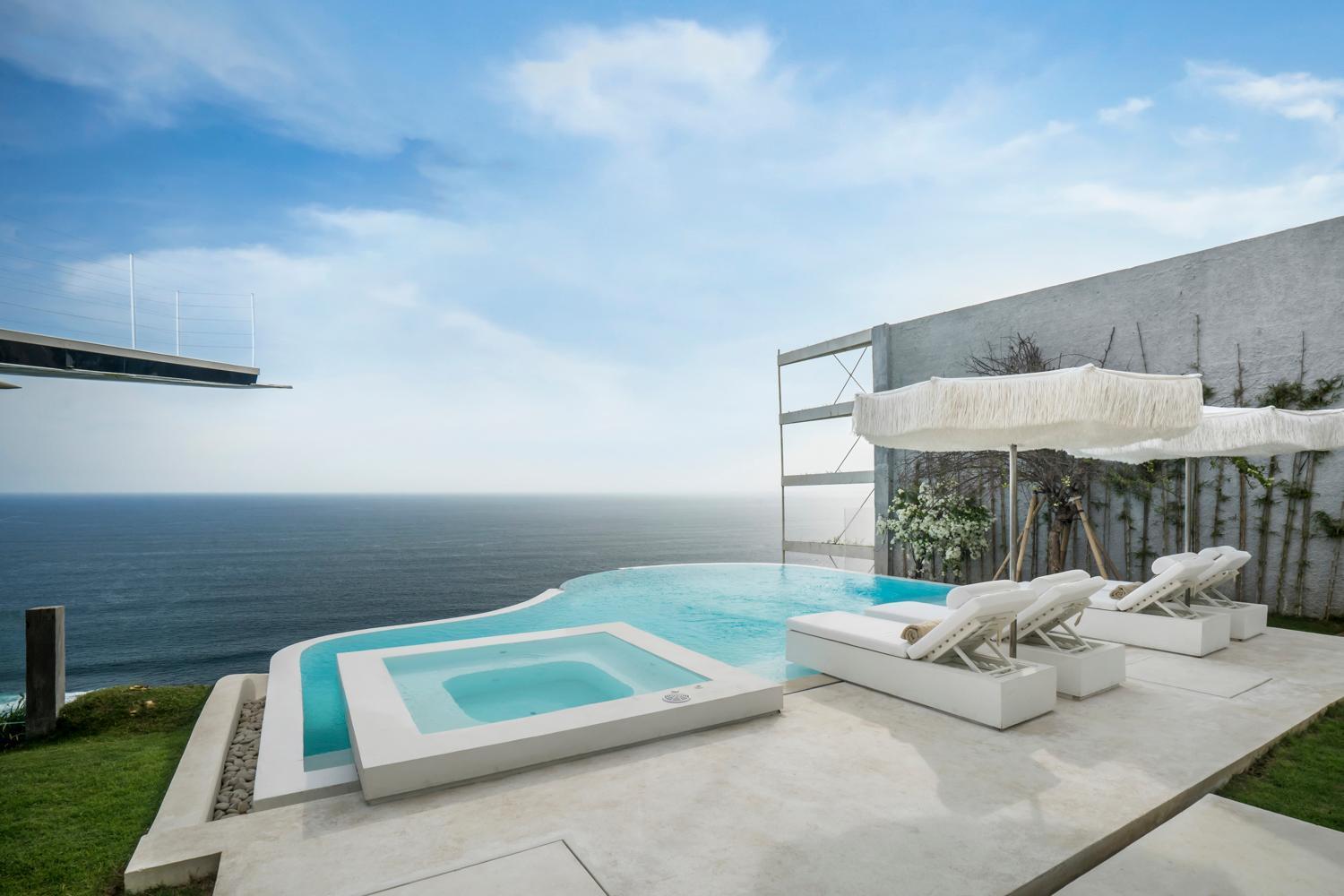 Private Jet Villa Uluwatu ภายนอก รูปภาพ