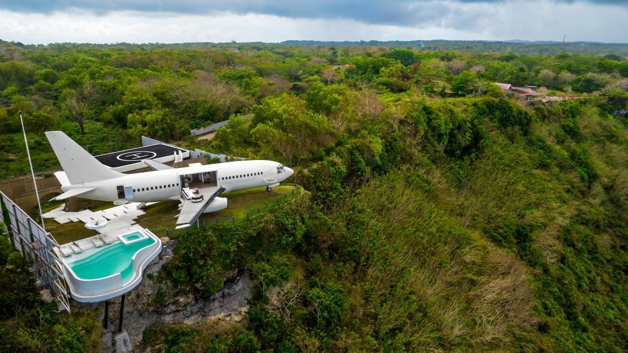 Private Jet Villa Uluwatu ภายนอก รูปภาพ